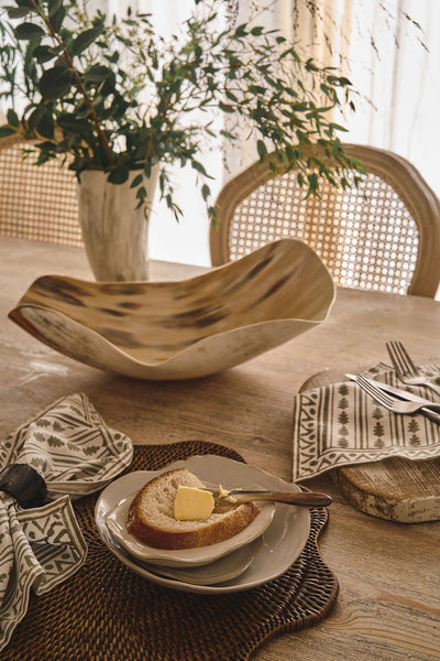 Summer Table Inspiration: Entertaining Sustainably Inside and Out